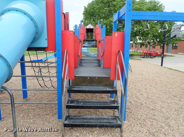 image for item FH9768 Playground equipment