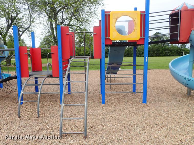 image for item FH9768 Playground equipment