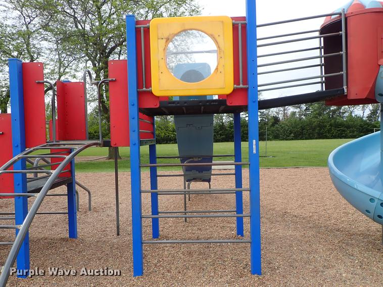 image for item FH9768 Playground equipment