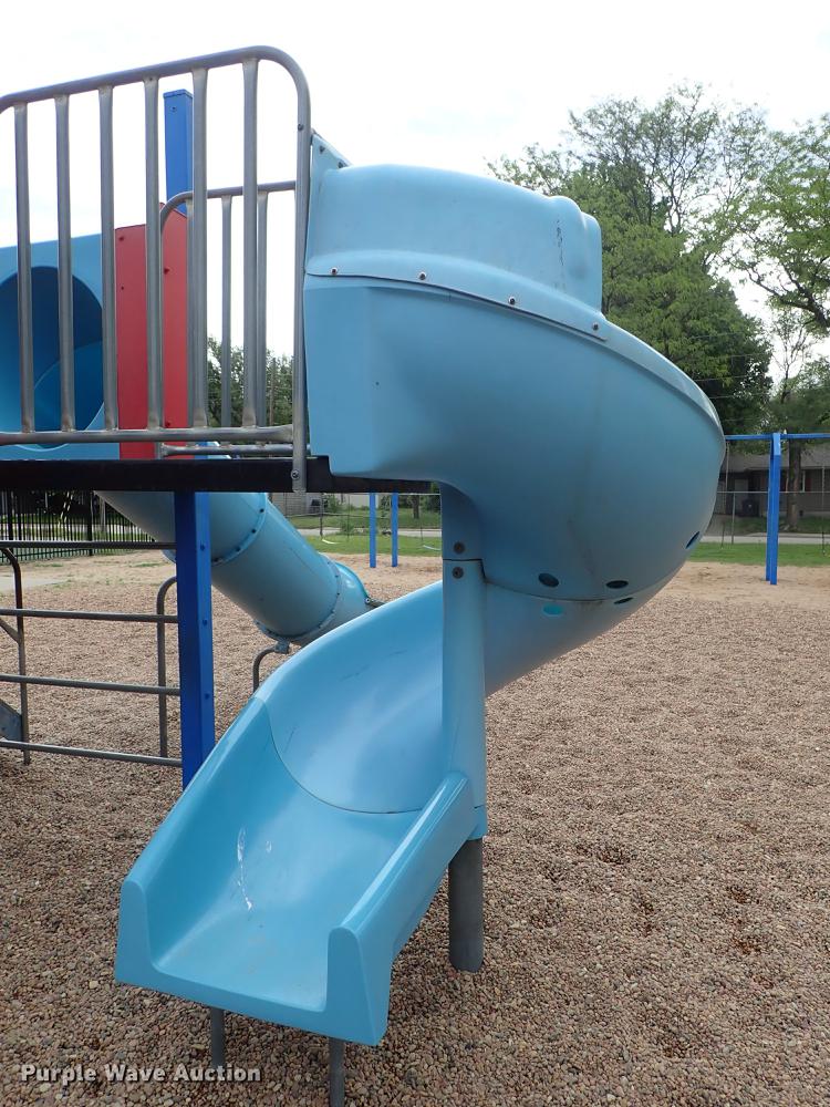 image for item FH9768 Playground equipment