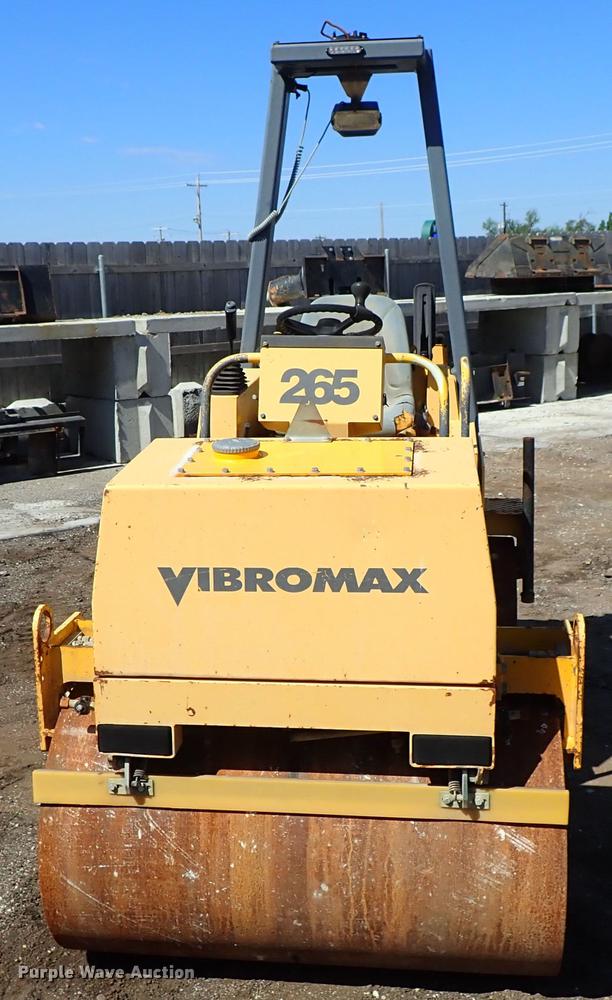 image for item FH9831 Vibromax 265 double drum vibratory roller