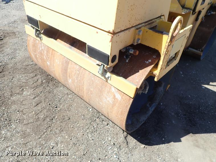 image for item FH9831 Vibromax 265 double drum vibratory roller