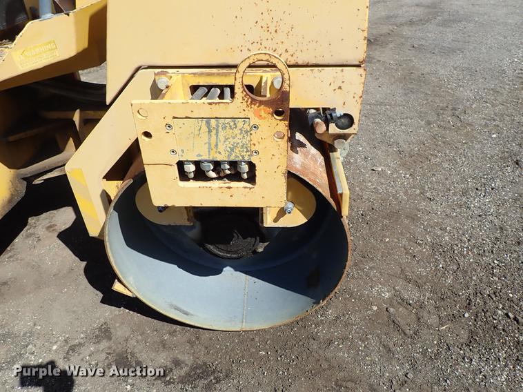 image for item FH9831 Vibromax 265 double drum vibratory roller