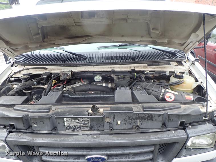 image for item FH9860 2005 Ford E450 school bus