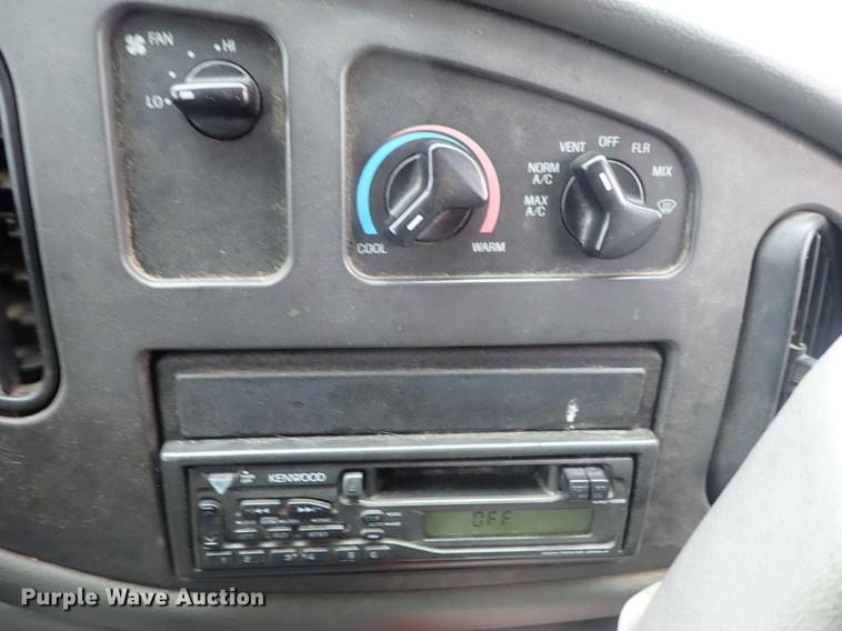 image for item FH9860 2005 Ford E450 school bus