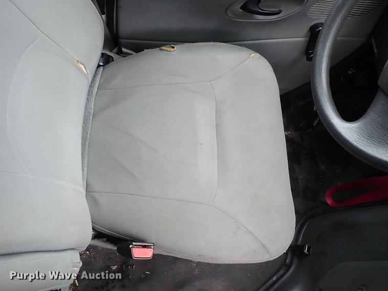 image for item FH9860 2005 Ford E450 school bus