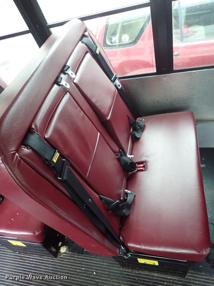 image for item FH9860 2005 Ford E450 school bus