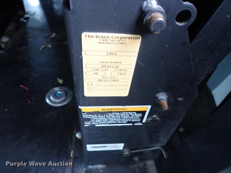 image for item FH9860 2005 Ford E450 school bus