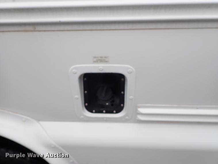 image for item FH9860 2005 Ford E450 school bus