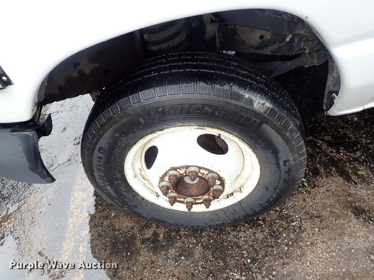 image for item FH9860 2005 Ford E450 school bus