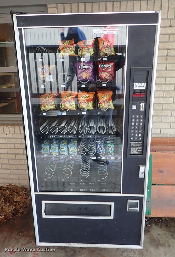 image for item FH9862 Vending machine