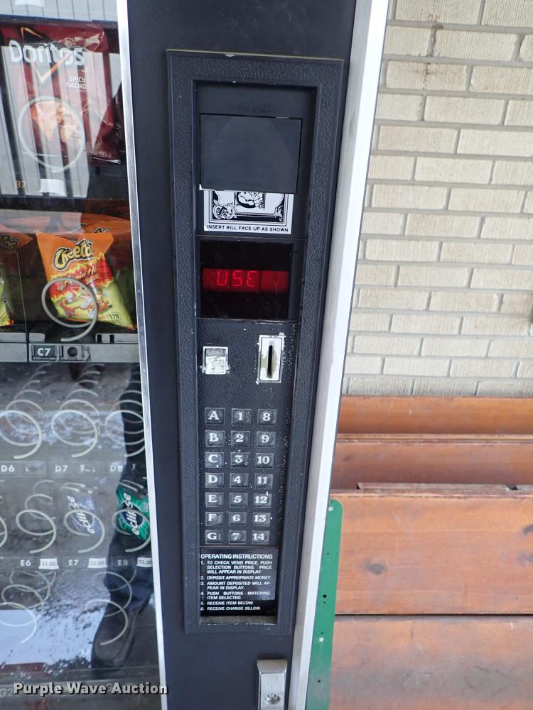 image for item FH9862 Vending machine
