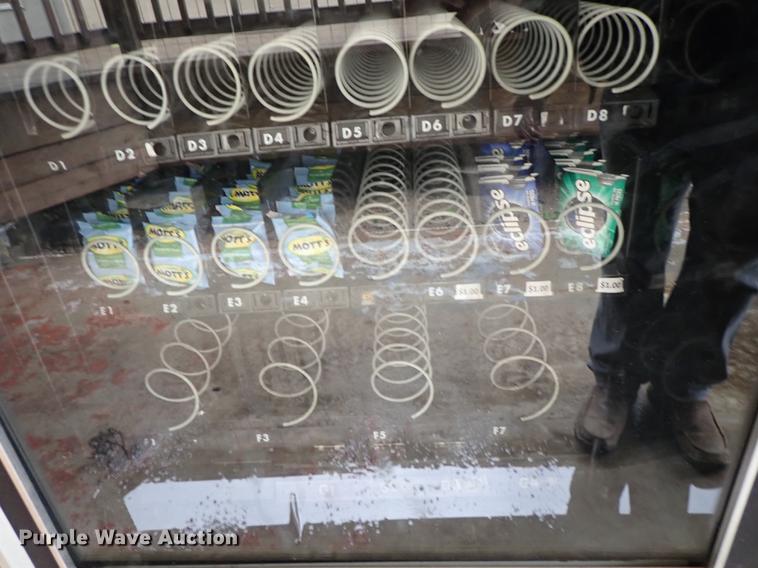 image for item FH9862 Vending machine