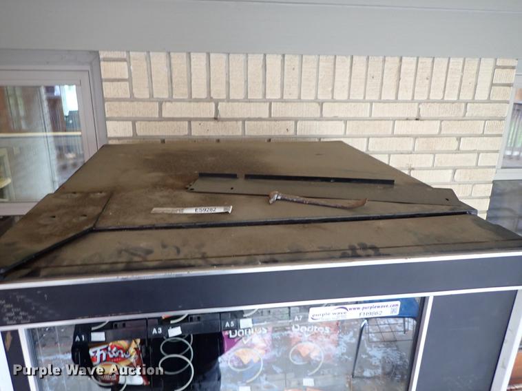 image for item FH9862 Vending machine