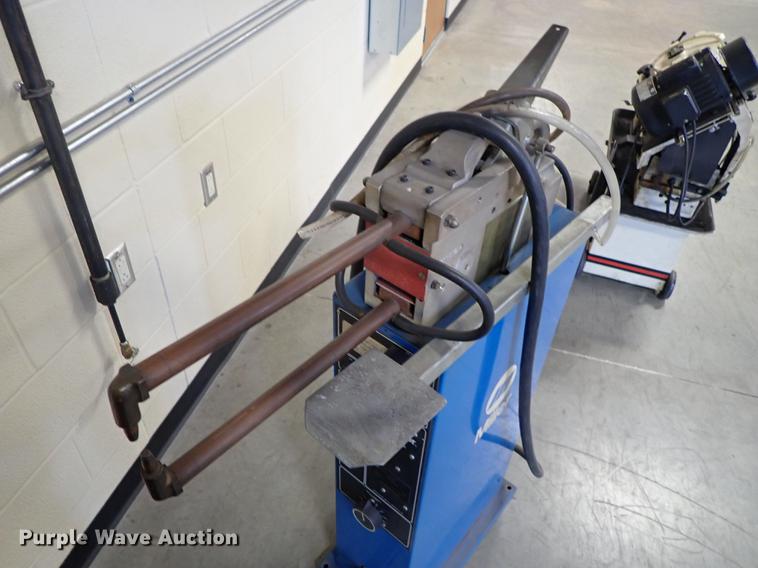 image for item FH9886 Miller spot welder