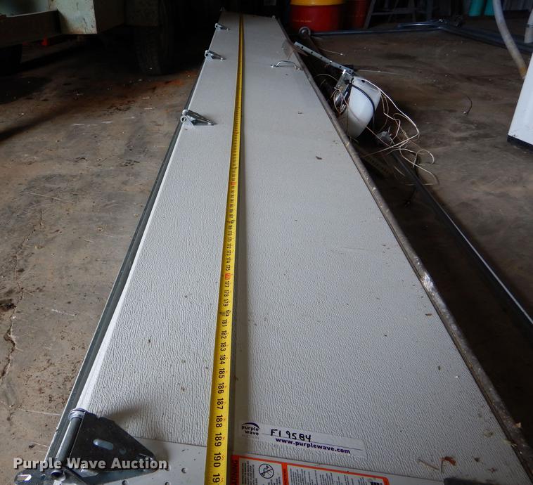 image for item FI9584 Garage door and appliances