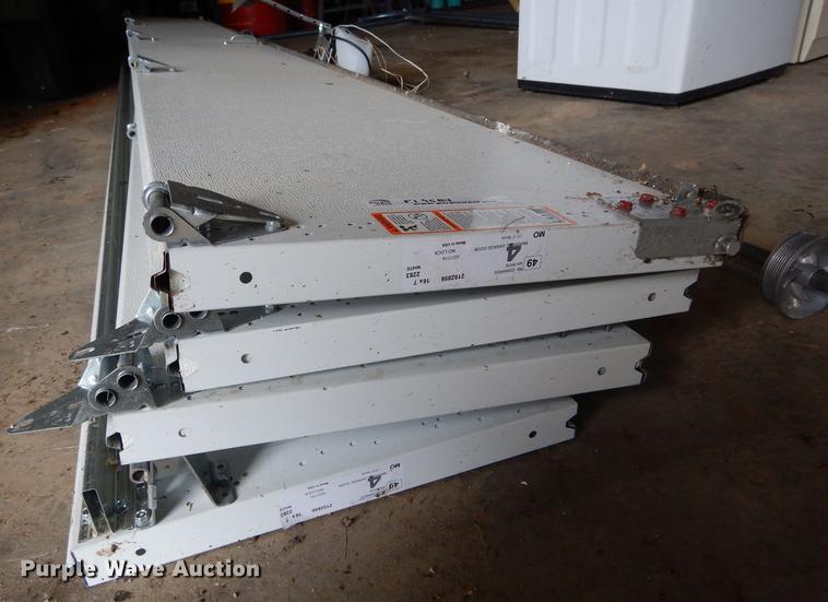 image for item FI9584 Garage door and appliances