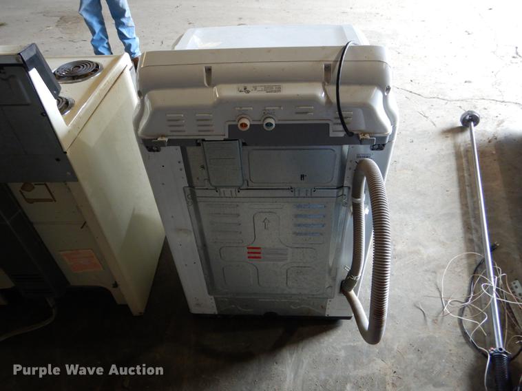 image for item FI9584 Garage door and appliances