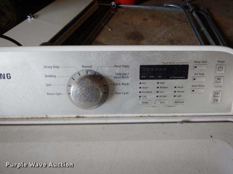 image for item FI9584 Garage door and appliances