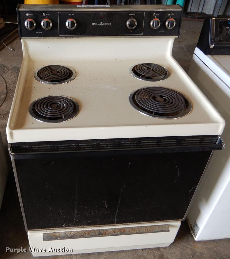 image for item FI9584 Garage door and appliances