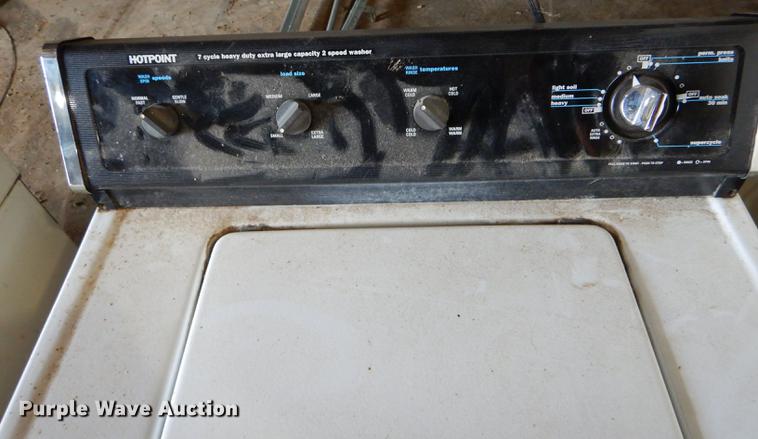 image for item FI9584 Garage door and appliances