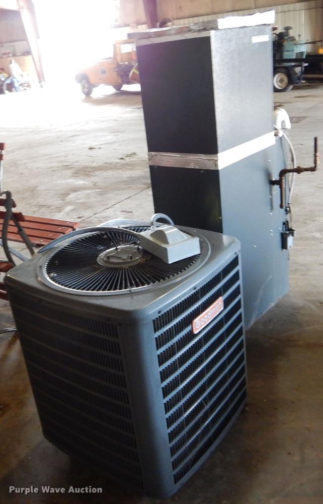 image for item FI9585 Goodman AC and heat unit
