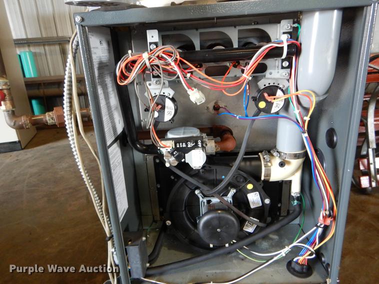 image for item FI9585 Goodman AC and heat unit