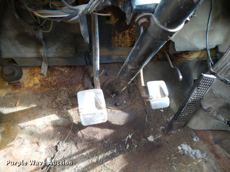 image for item FM9252 1967 Ford 600 dump truck