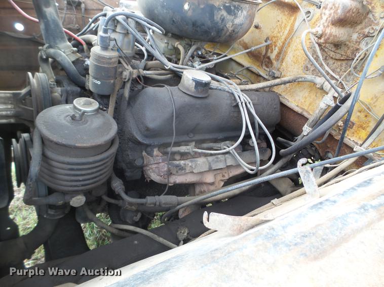 image for item FM9252 1967 Ford 600 dump truck