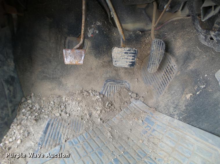 image for item FM9253 1997 GMC Sonoma Ext. Cab pickup truck