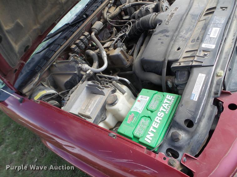 image for item FM9253 1997 GMC Sonoma Ext. Cab pickup truck