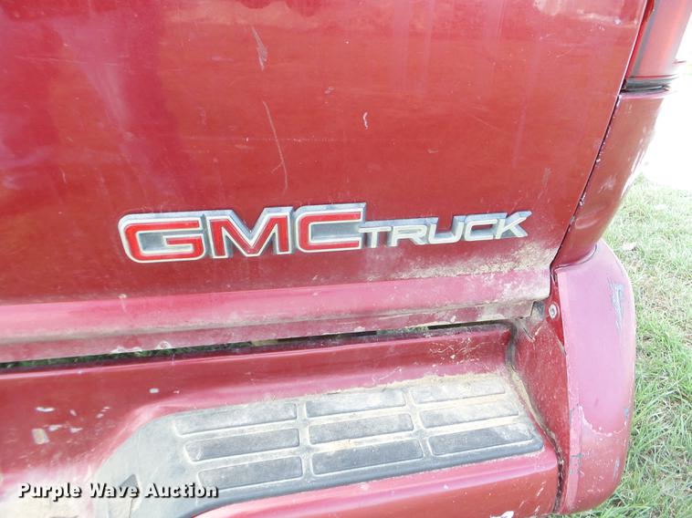 image for item FM9253 1997 GMC Sonoma Ext. Cab pickup truck