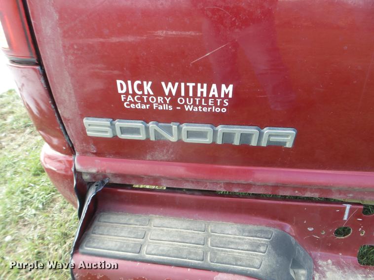 image for item FM9253 1997 GMC Sonoma Ext. Cab pickup truck