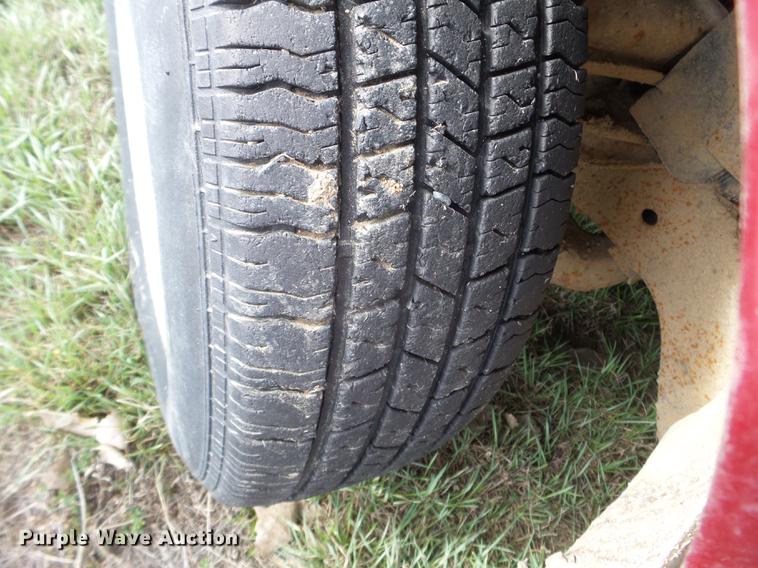 image for item FM9253 1997 GMC Sonoma Ext. Cab pickup truck