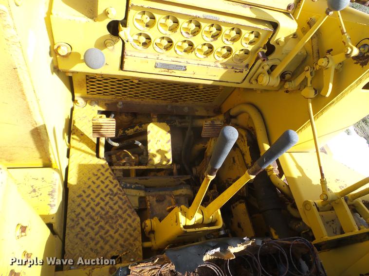 image for item FM9254 1965 Allis Chalmers HD-7G track loader