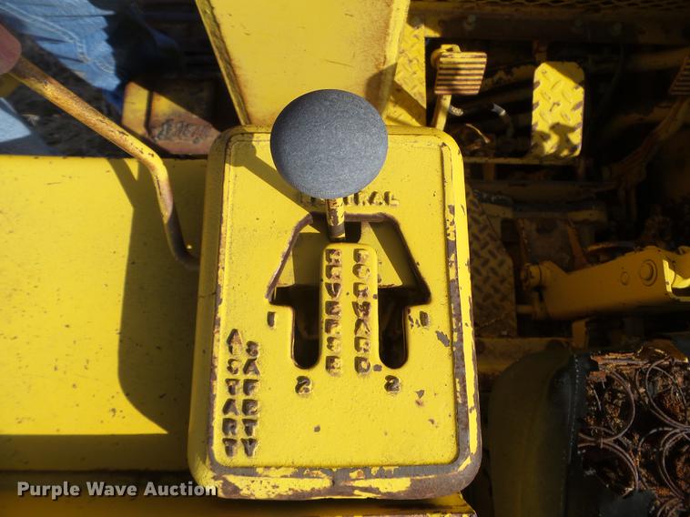 image for item FM9254 1965 Allis Chalmers HD-7G track loader