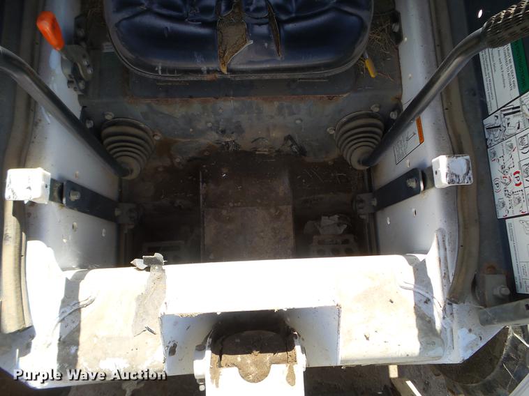 image for item FM9255 1997 Bobcat 763 skid steer