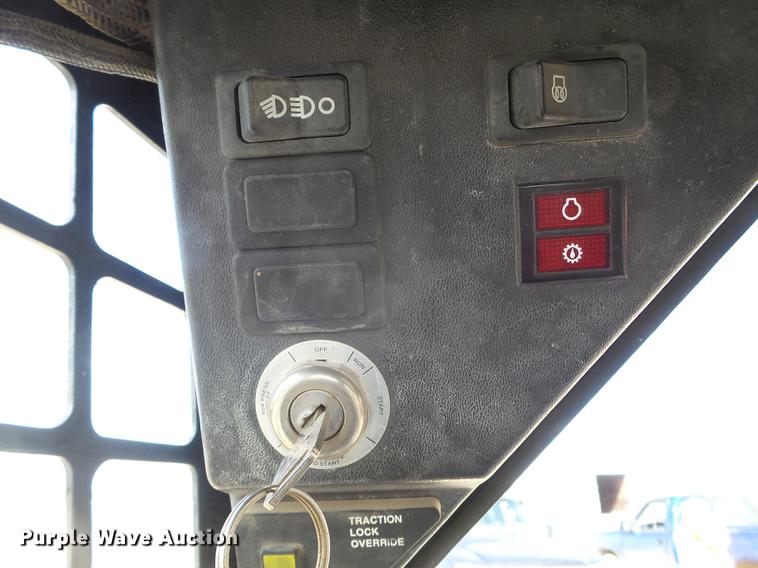 image for item FM9255 1997 Bobcat 763 skid steer