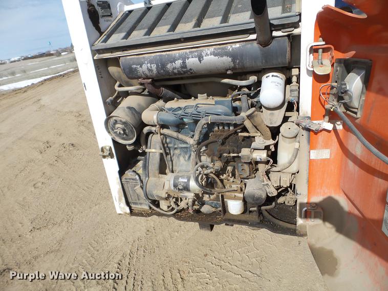 image for item FM9255 1997 Bobcat 763 skid steer