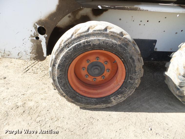 image for item FM9255 1997 Bobcat 763 skid steer