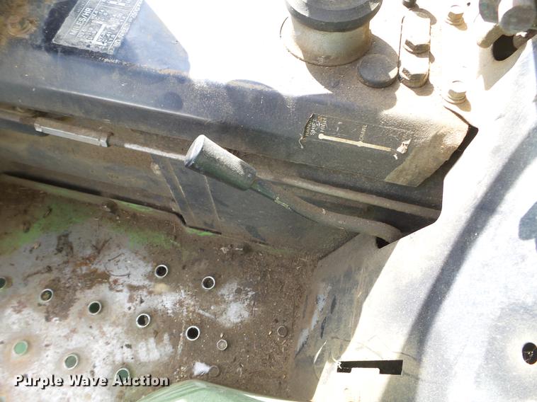 image for item FM9256 Deutz Allis 5215 tractor