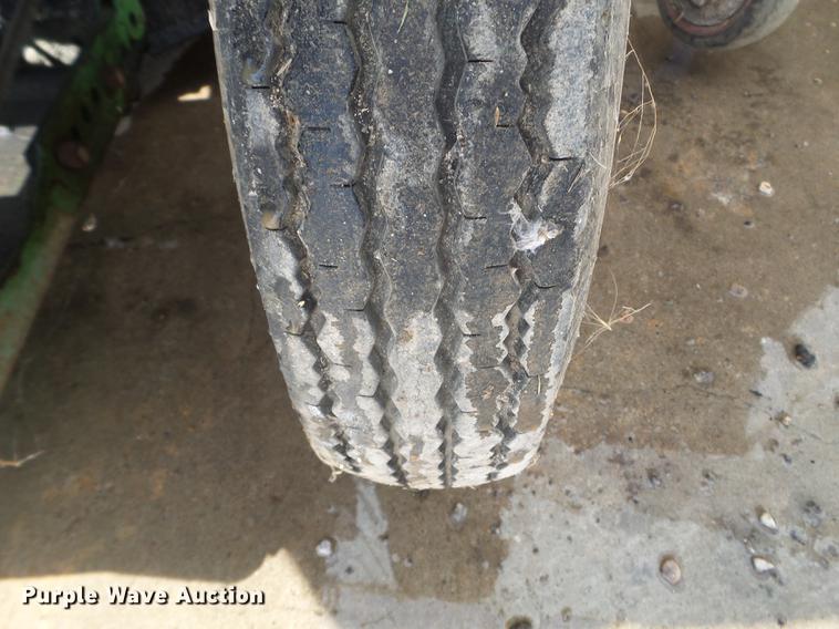 image for item FM9256 Deutz Allis 5215 tractor