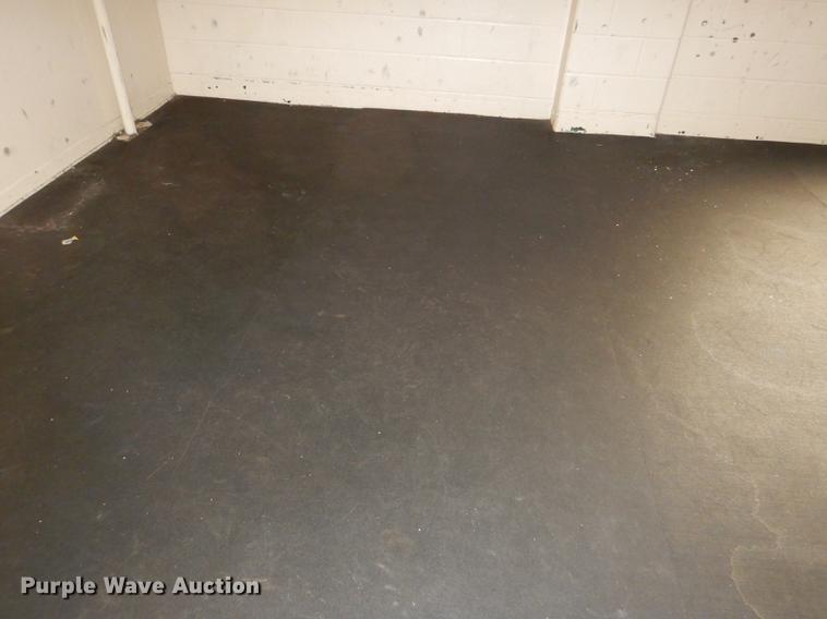 Floor mats in Kansas City, KS Item FQ9829 sold Purple Wave