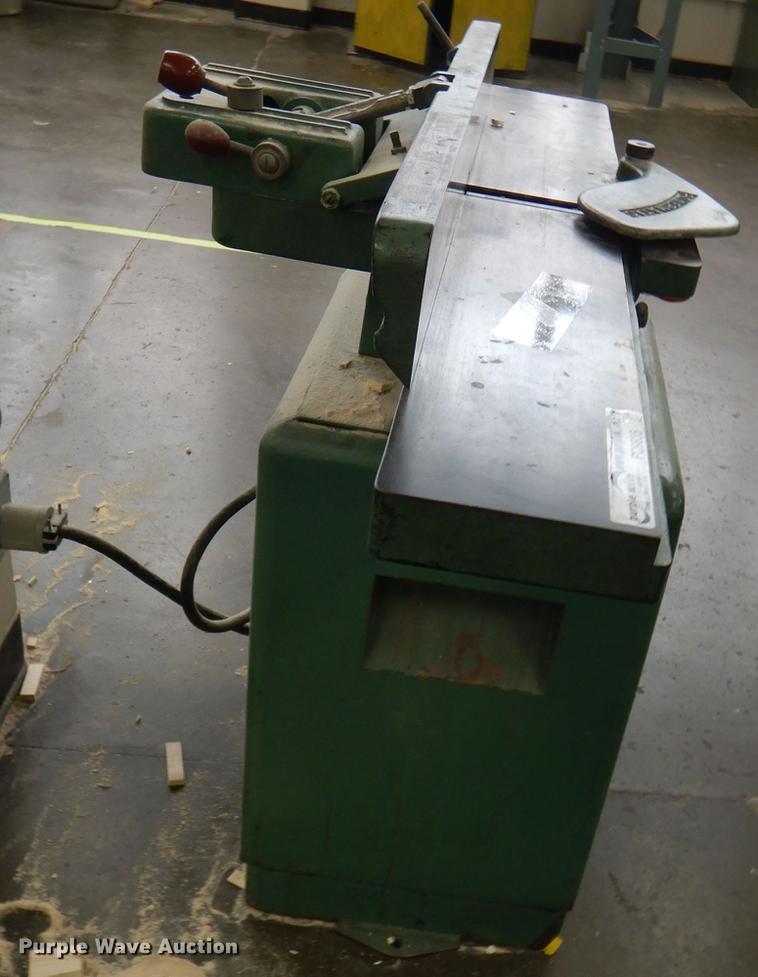 Powermatic 50 jointer in Kansas City, KS Item FQ9835 sold Purple Wave