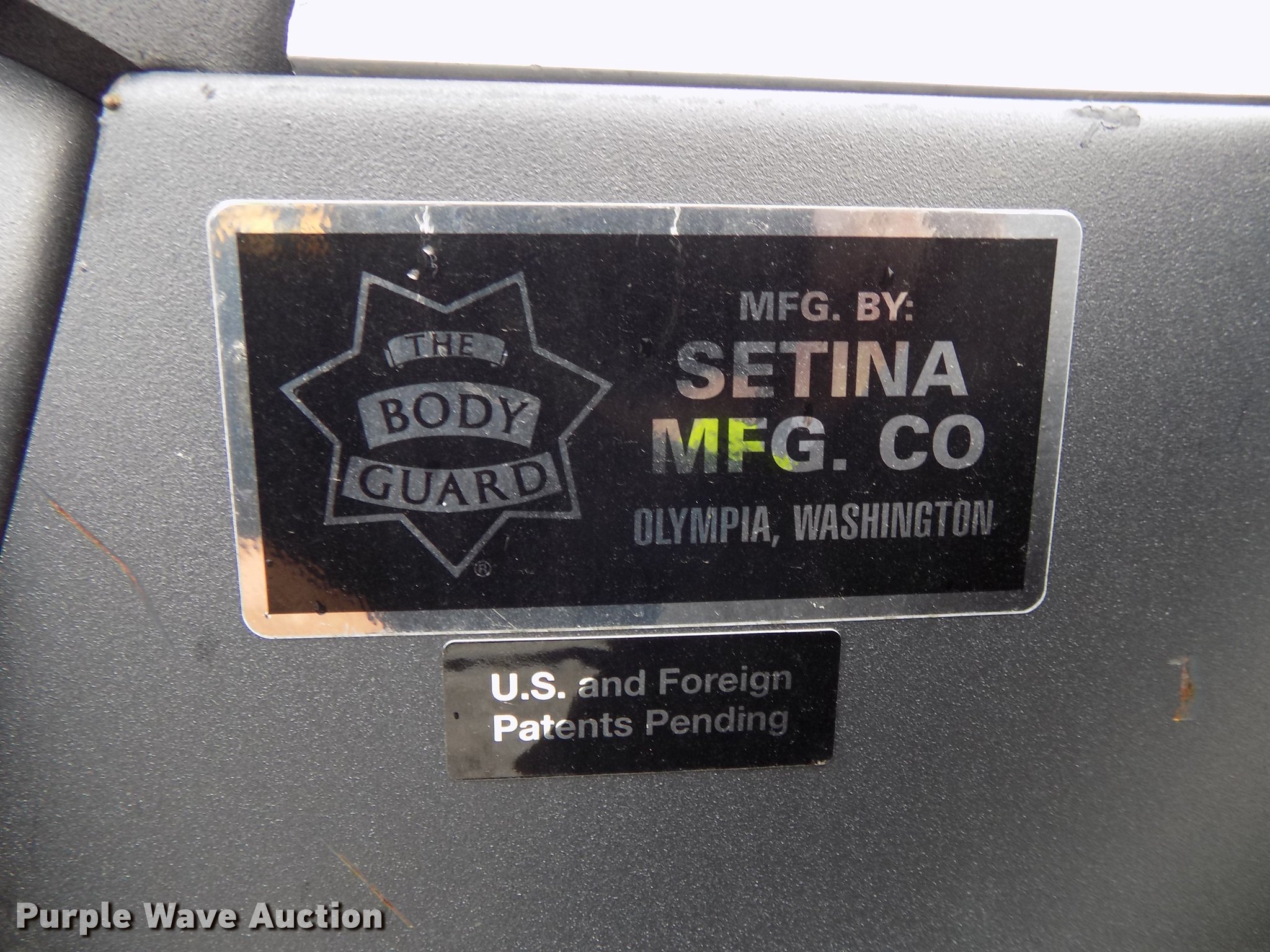 (7) Setina partitions in Lincoln, NE | Item DO9493 sold | Purple Wave