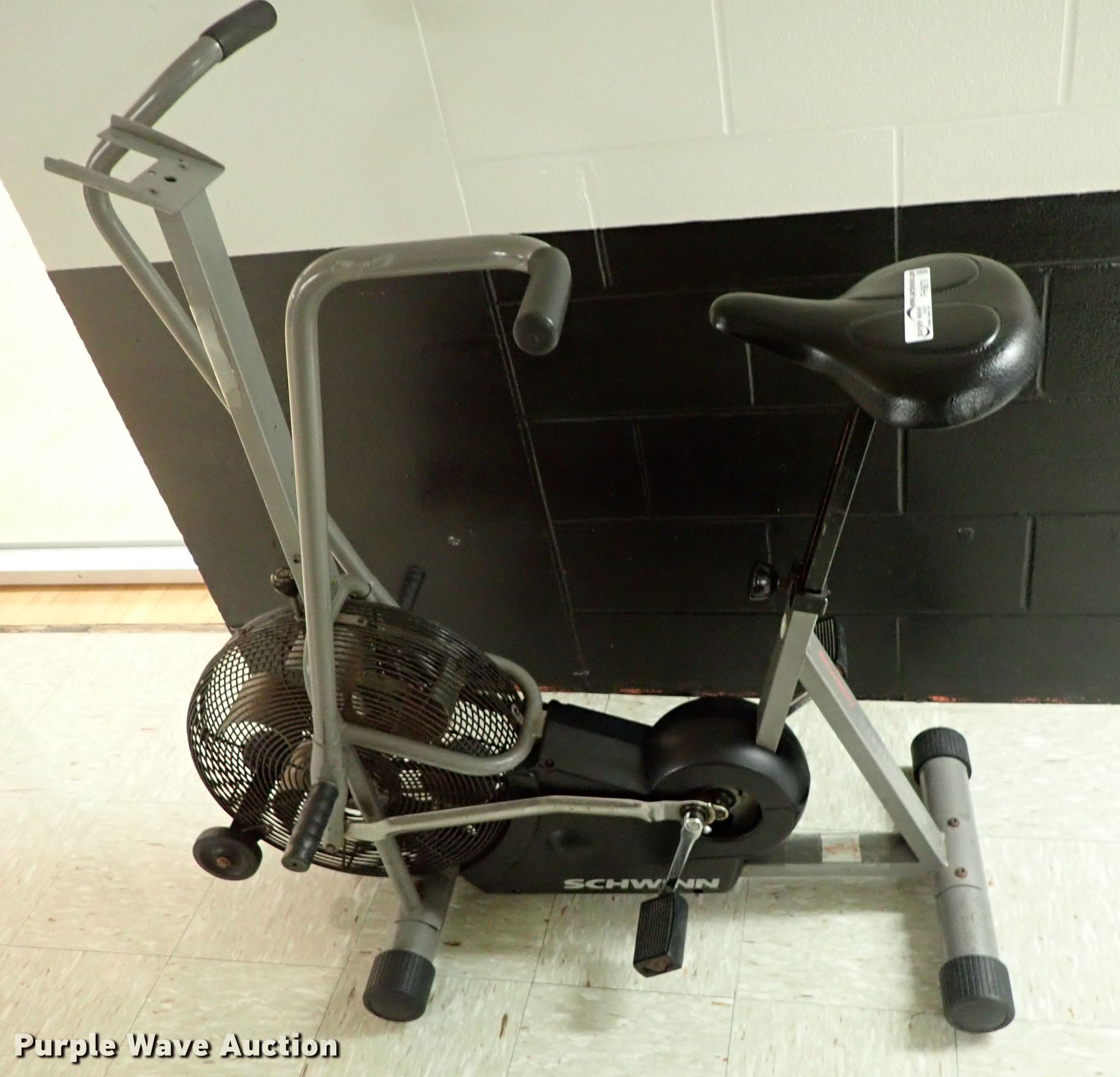 Schwinn exercise bike in Wichita, KS Item FH9870 sold Purple Wave