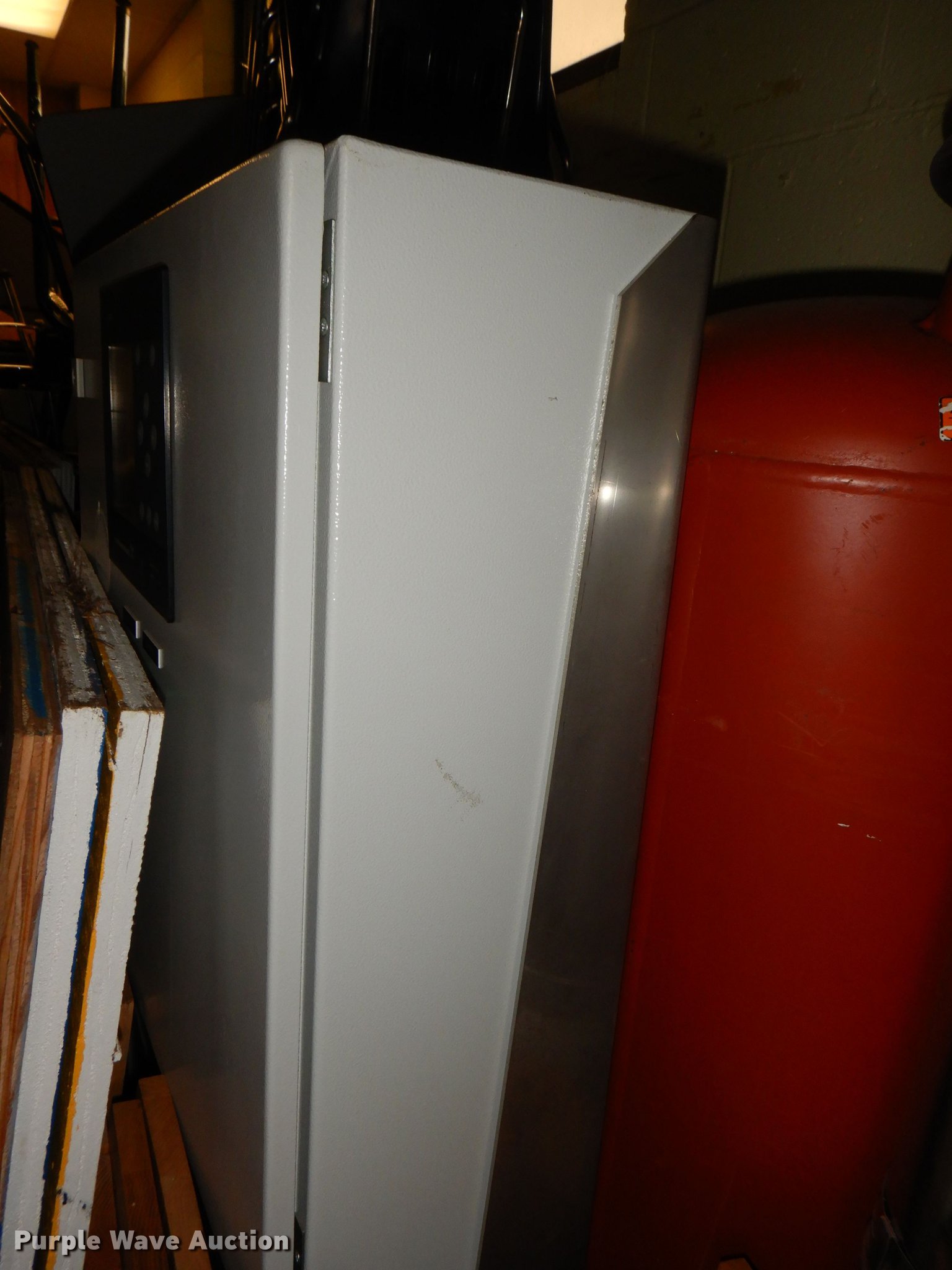 (2) Grundfos pumps in Kansas City, KS Item FQ9837 sold Purple Wave