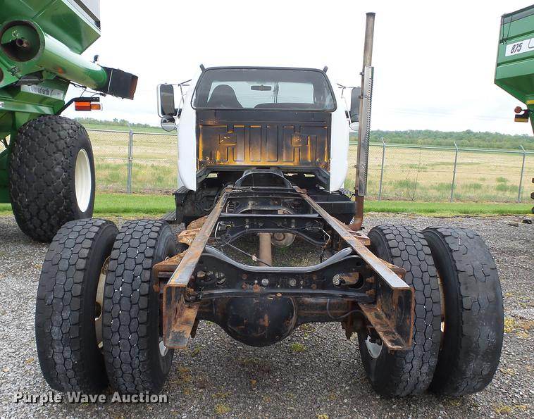 image for item CD9613 2006 Ford F650 Super Duty truck cab and chassis