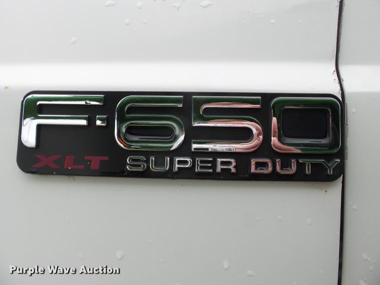 image for item CD9613 2006 Ford F650 Super Duty truck cab and chassis