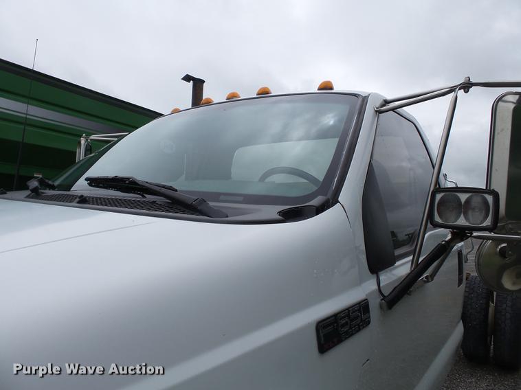 image for item CD9613 2006 Ford F650 Super Duty truck cab and chassis